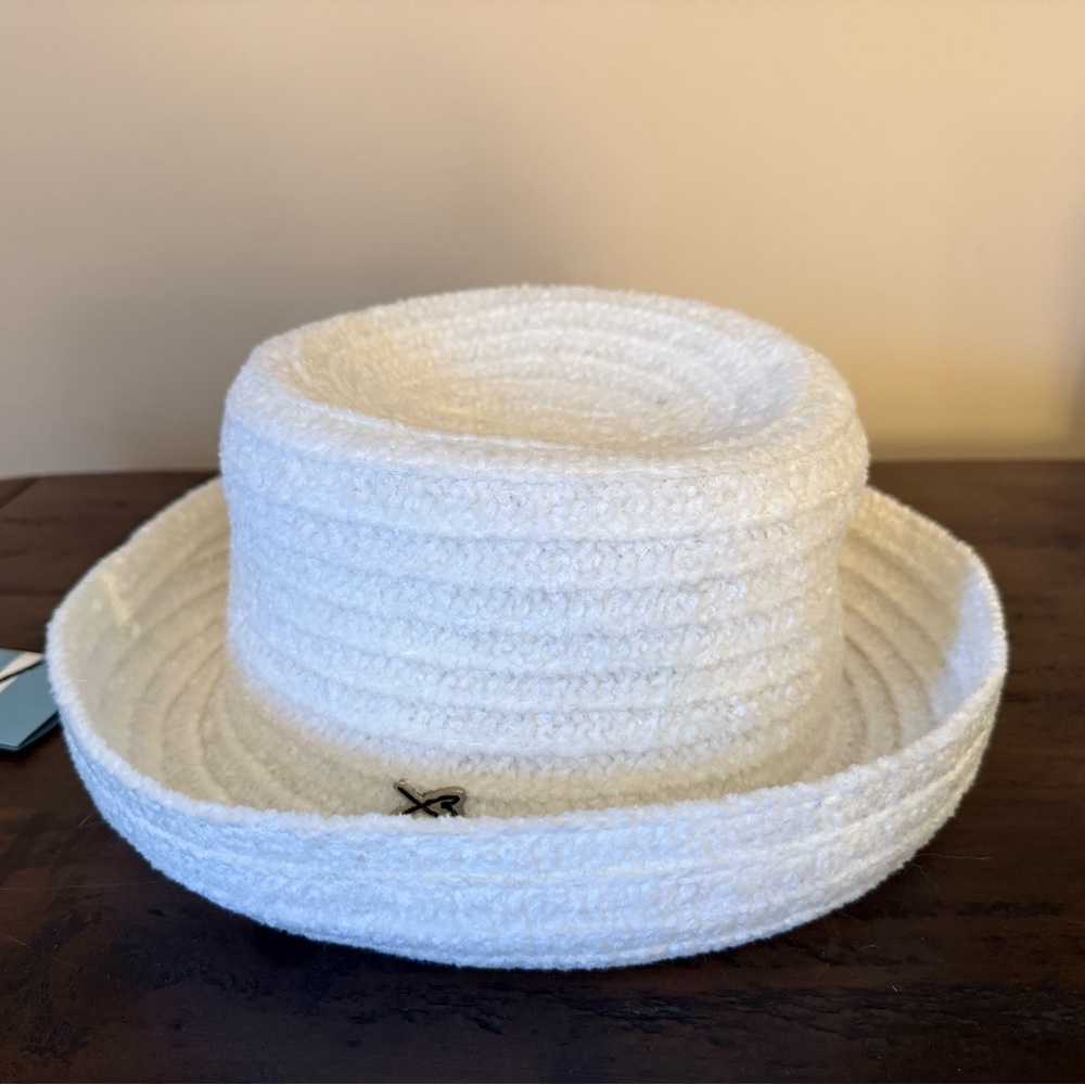 Women’s Packable Hat - Picture 4 of 4